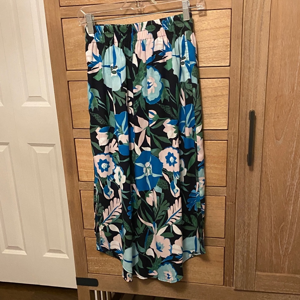 Loft Petite Floral Print Women's Skirt - Blue and Black
